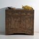 Buffet ancien en sapin à deux tiroirs et deux portes – Chine, vers 1930