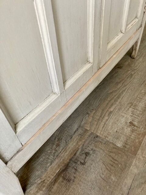 Old white Parisian buffet