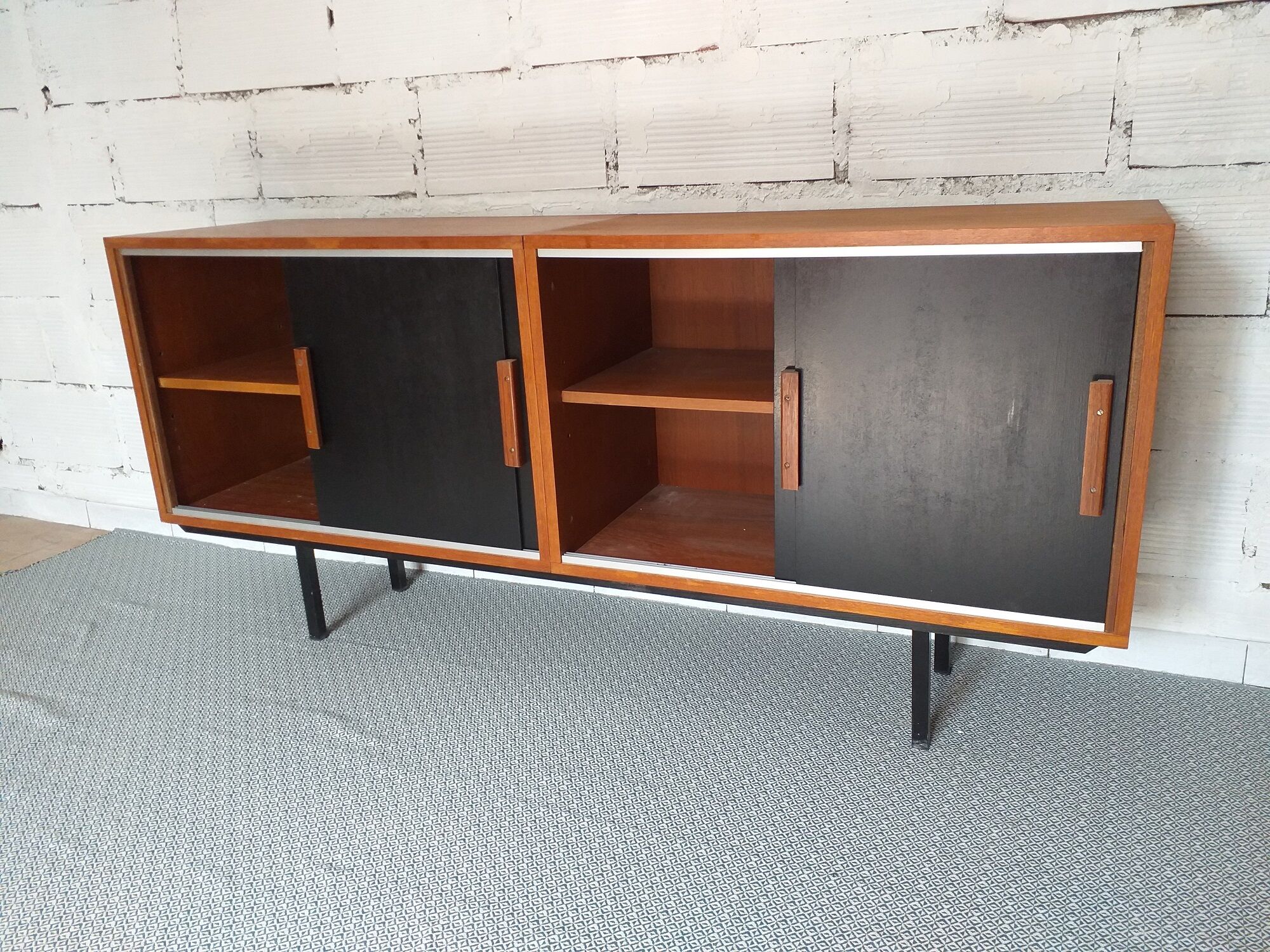 Sideboard deign modernist 60s vintage teak