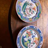 Deux assiettes asiatiques formant ensemble