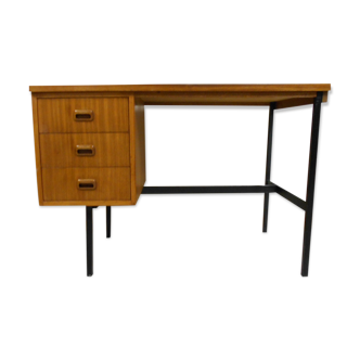 Scandinavian desk