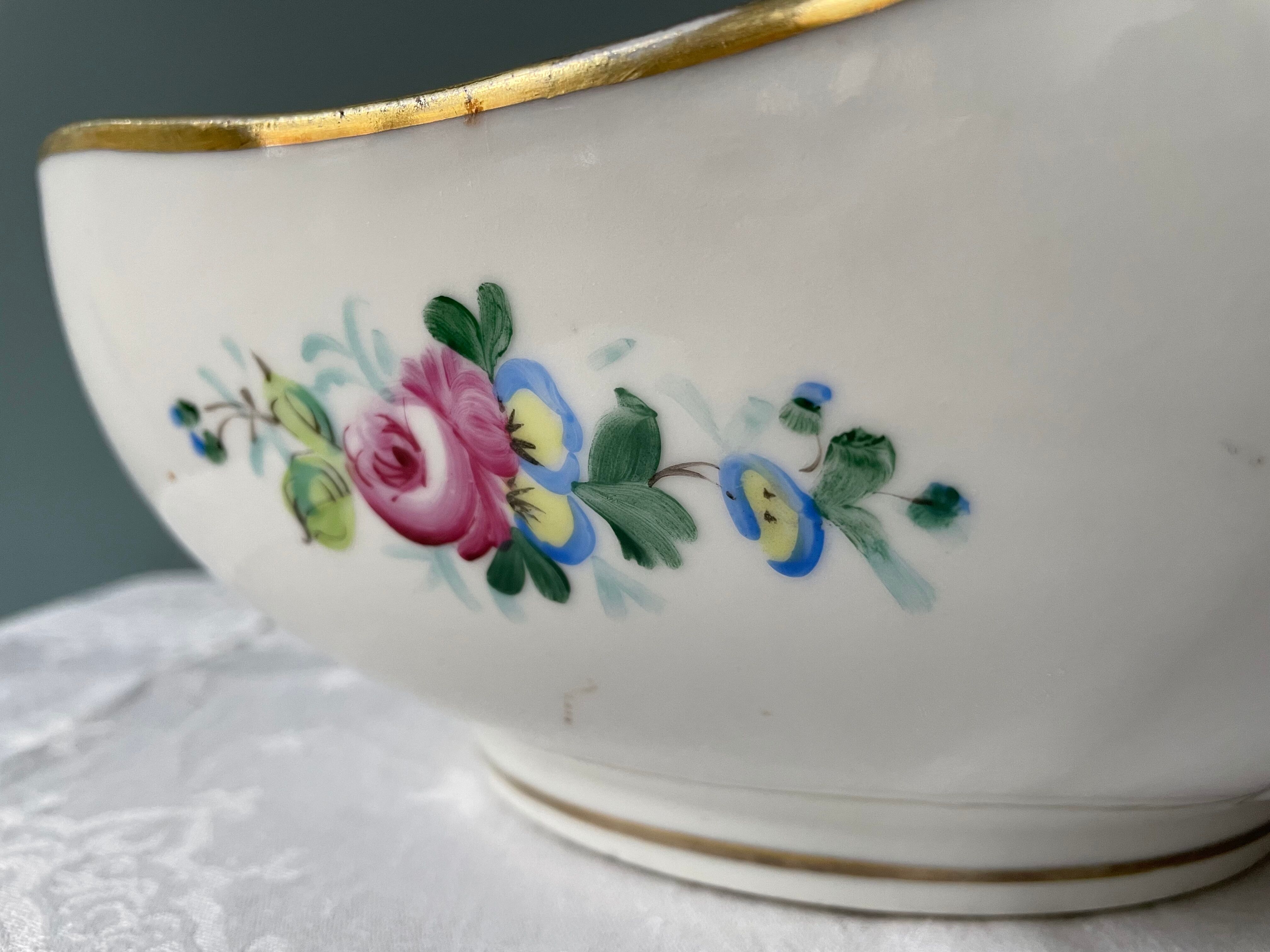 Porcelain salad bowl of Sèvres XIXth