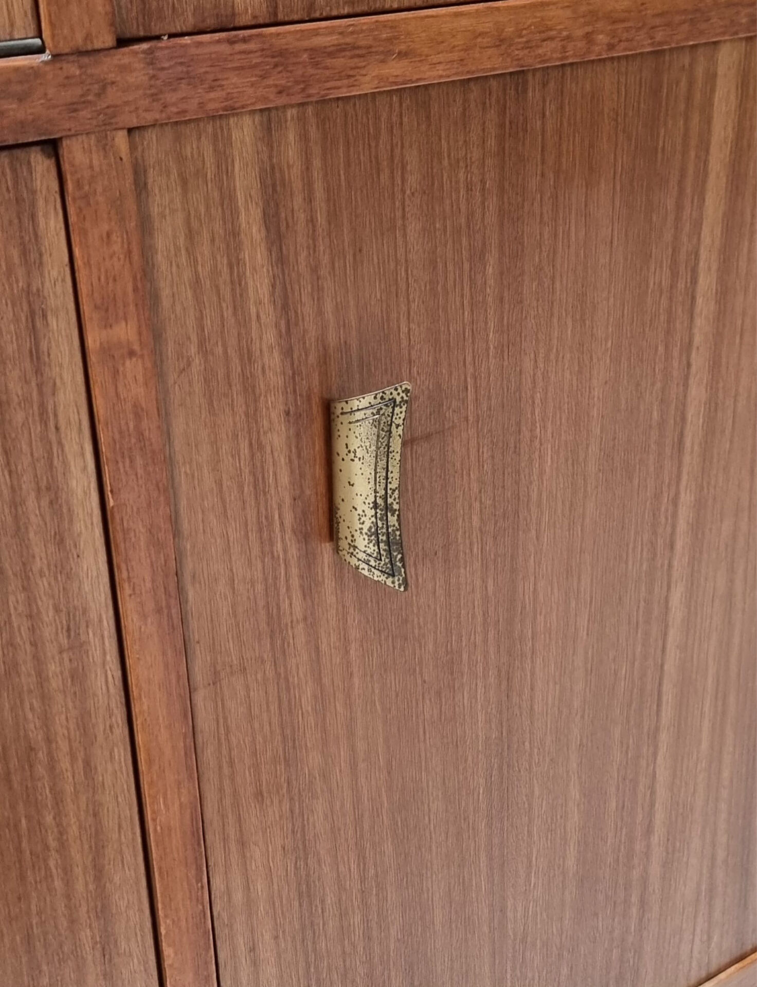 Highboard du milieu du siècle