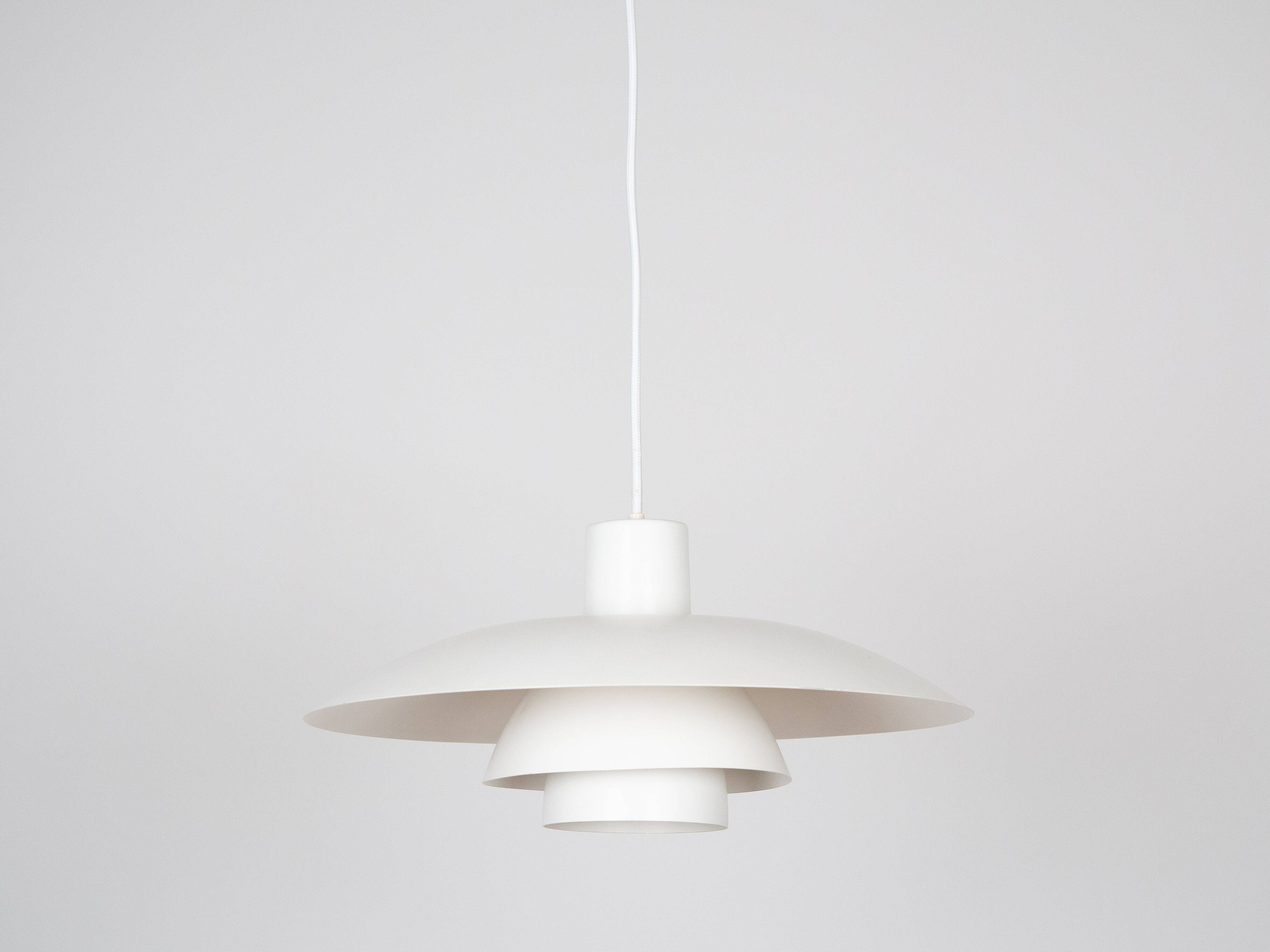 Danish vintage pendant lamp PH 4/3 by Poul Henningsen, Louis Poulsen, 1966