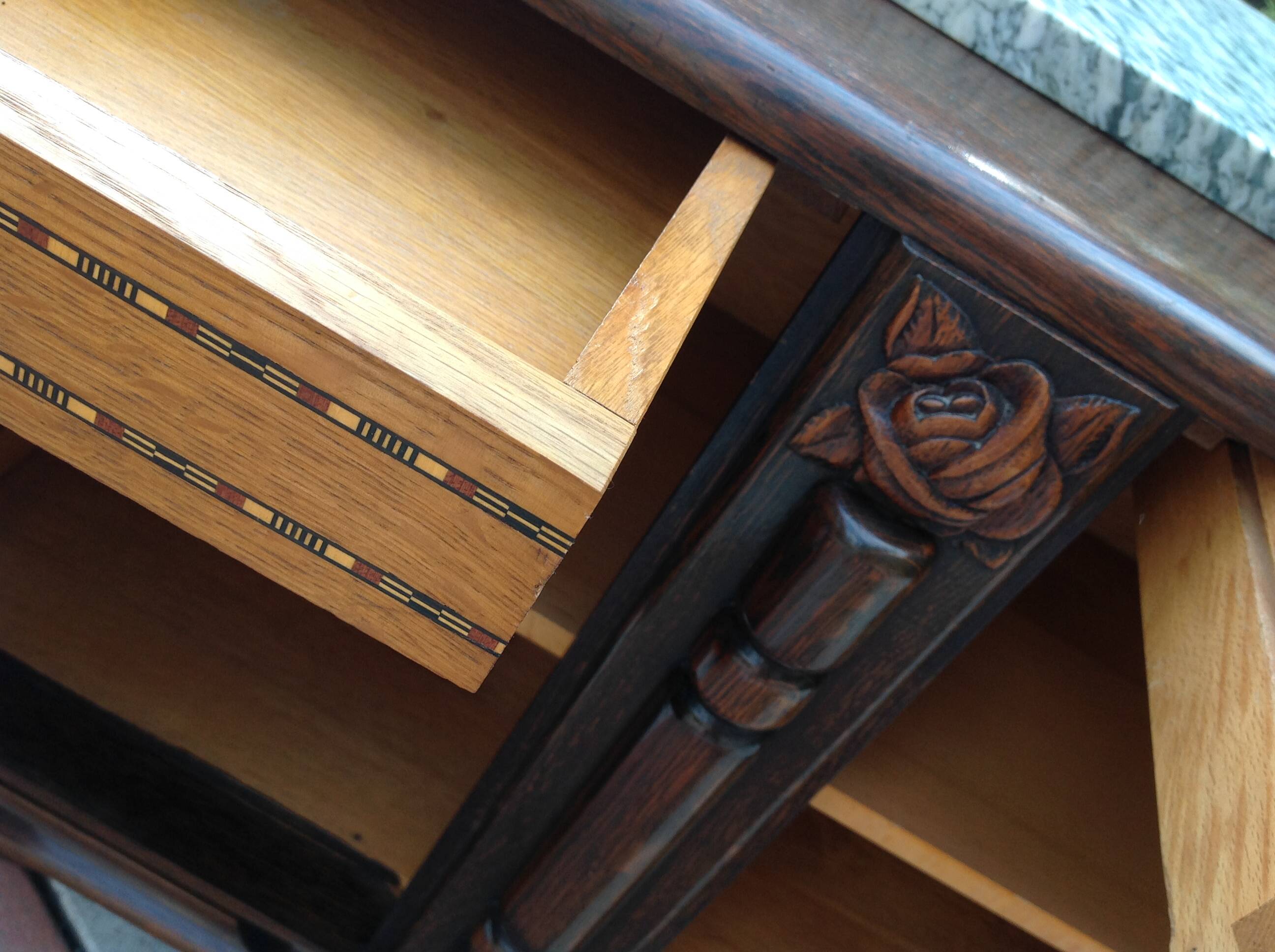 Two-door oak bedside table / 50s/60s