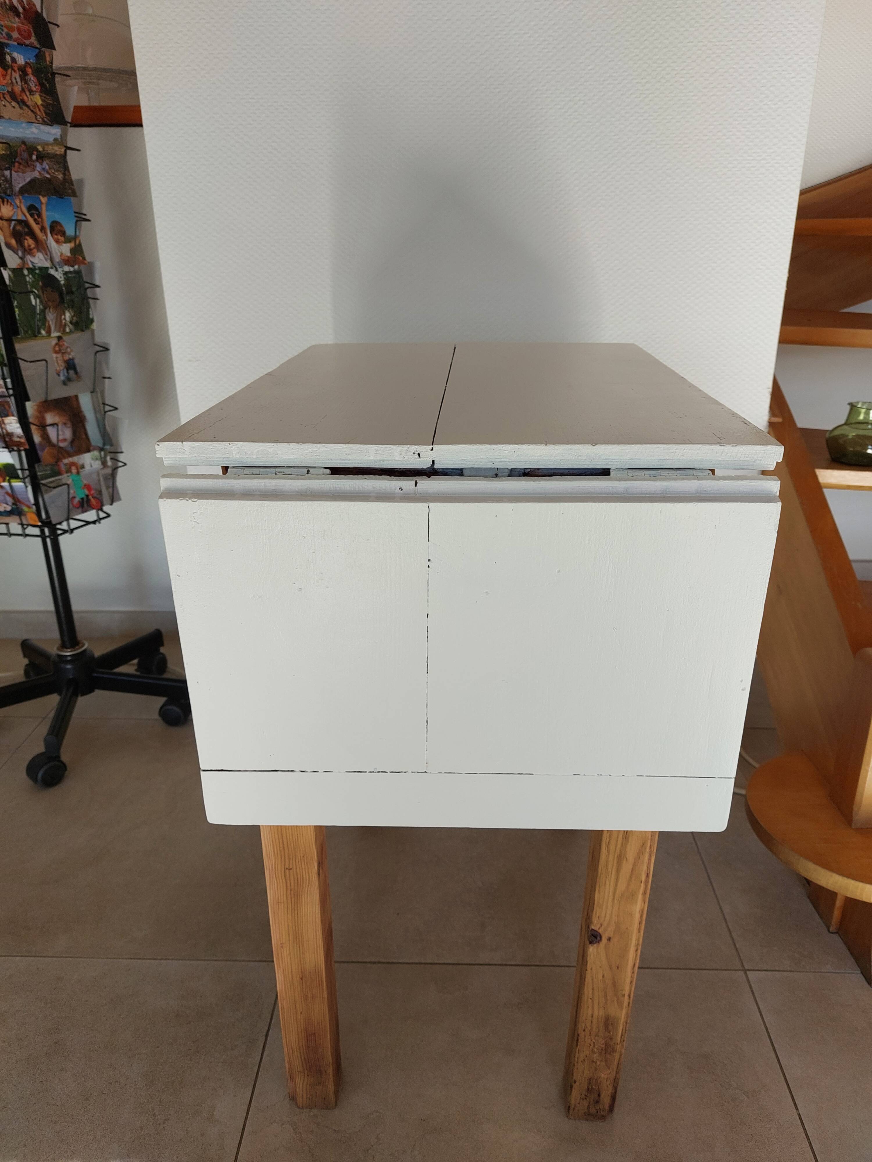Console, table with extensions