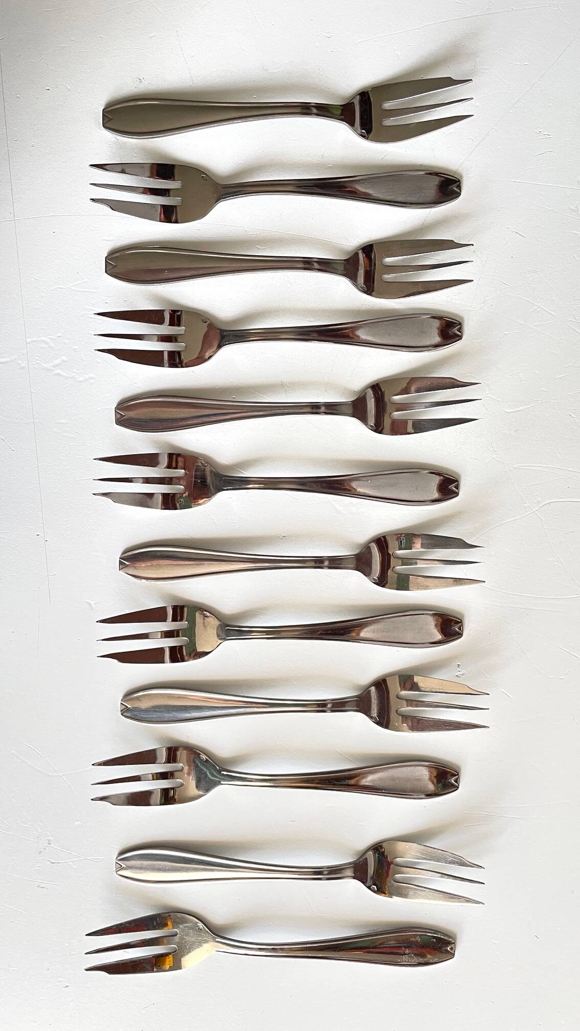 12 Fourchettes à DESSERT Inox Vintage