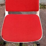 Pollock-minded office chair