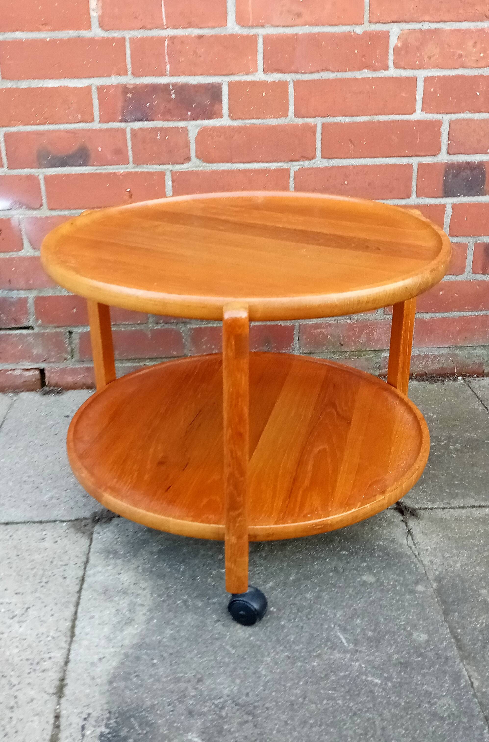 Round danish trolley in teak
