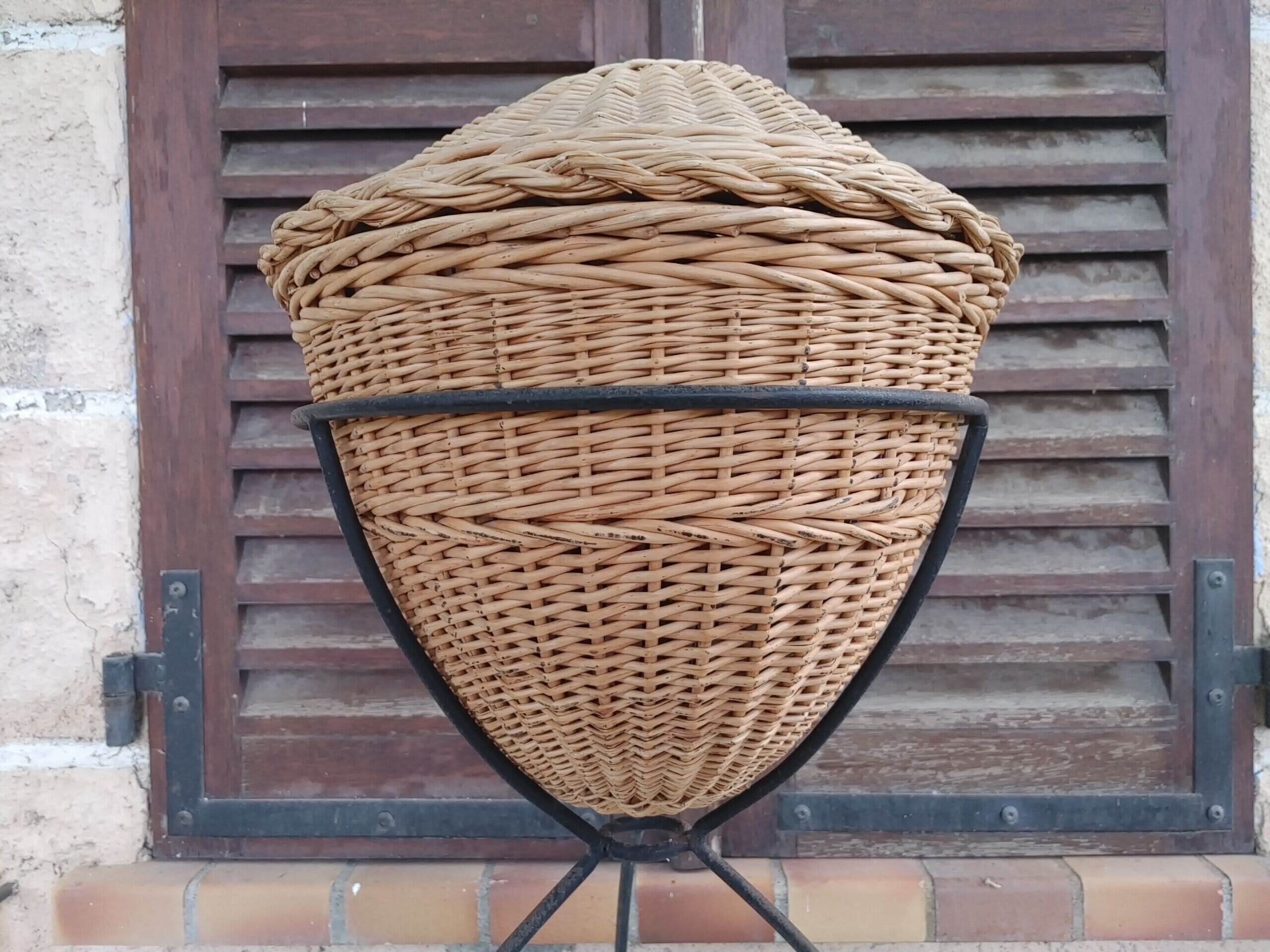Vintage rattan worker, wrought iron tripod base, 60s