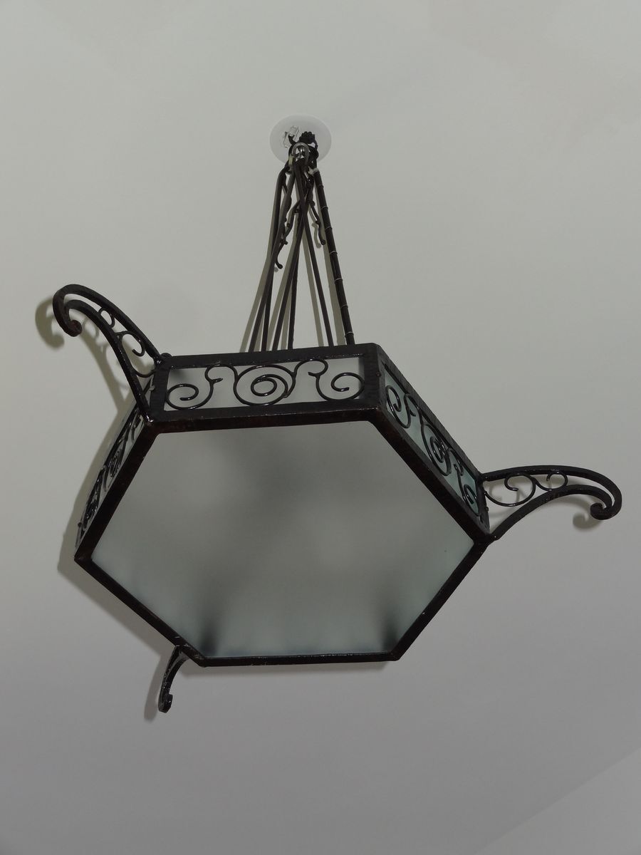 Lustre art déco en fer forgé