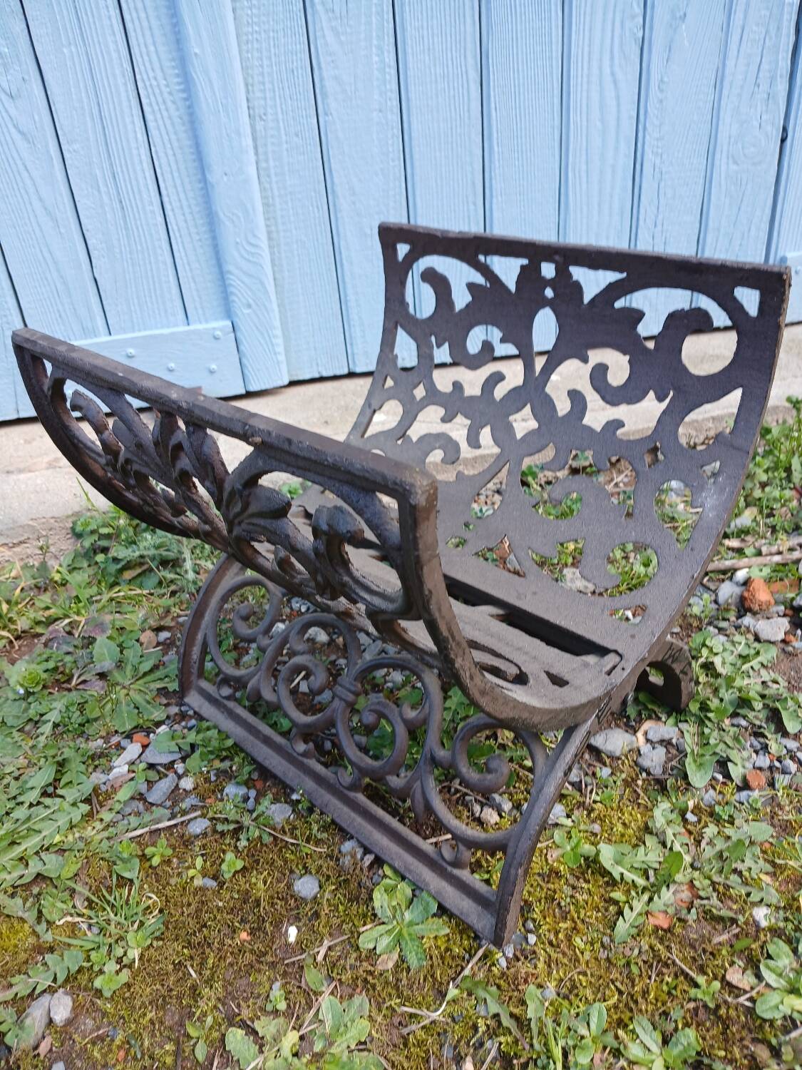 Cast iron magazine rack / wood log rack