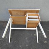 Scandinavian desk with compass legs for children
