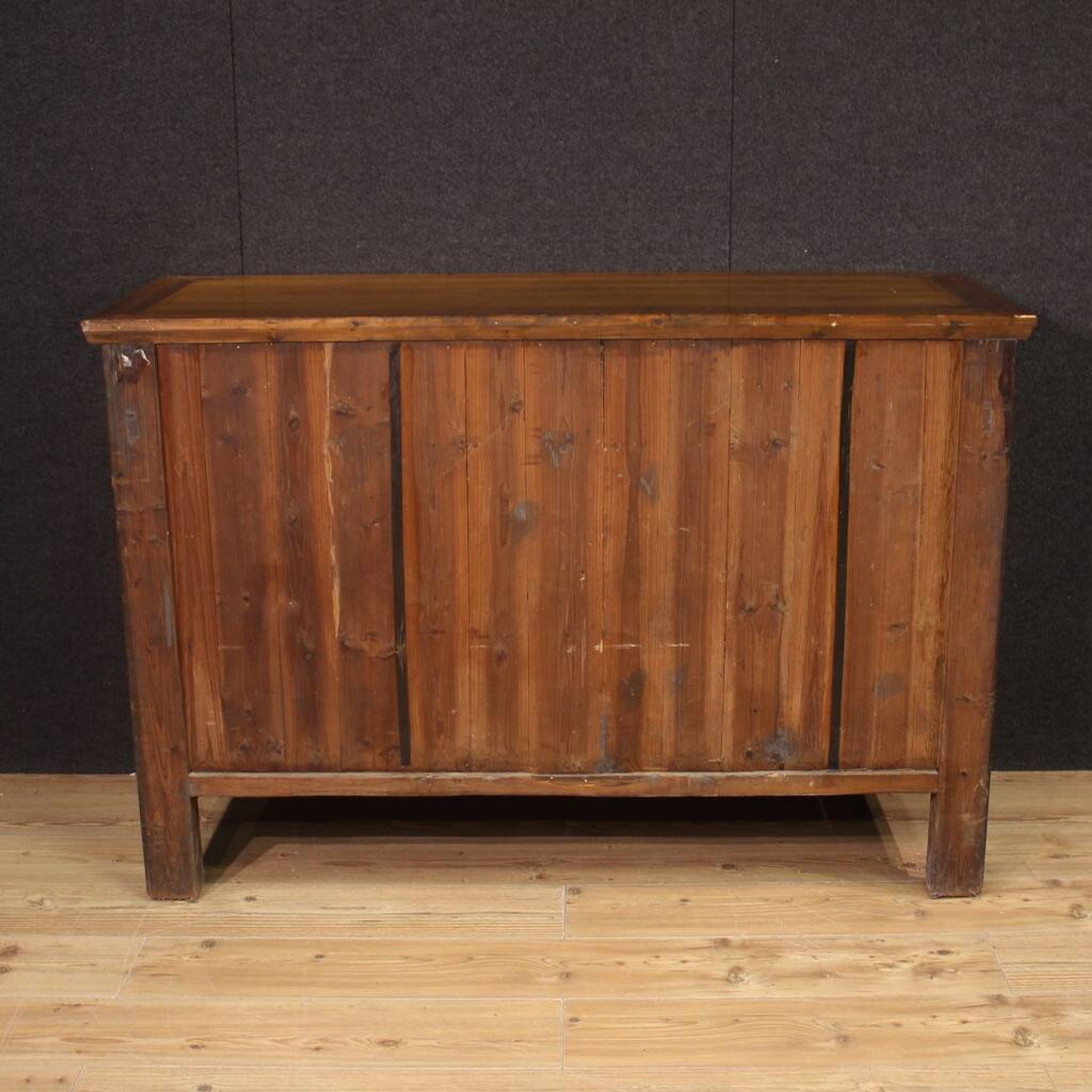 Great oriental sideboard from the 20th century