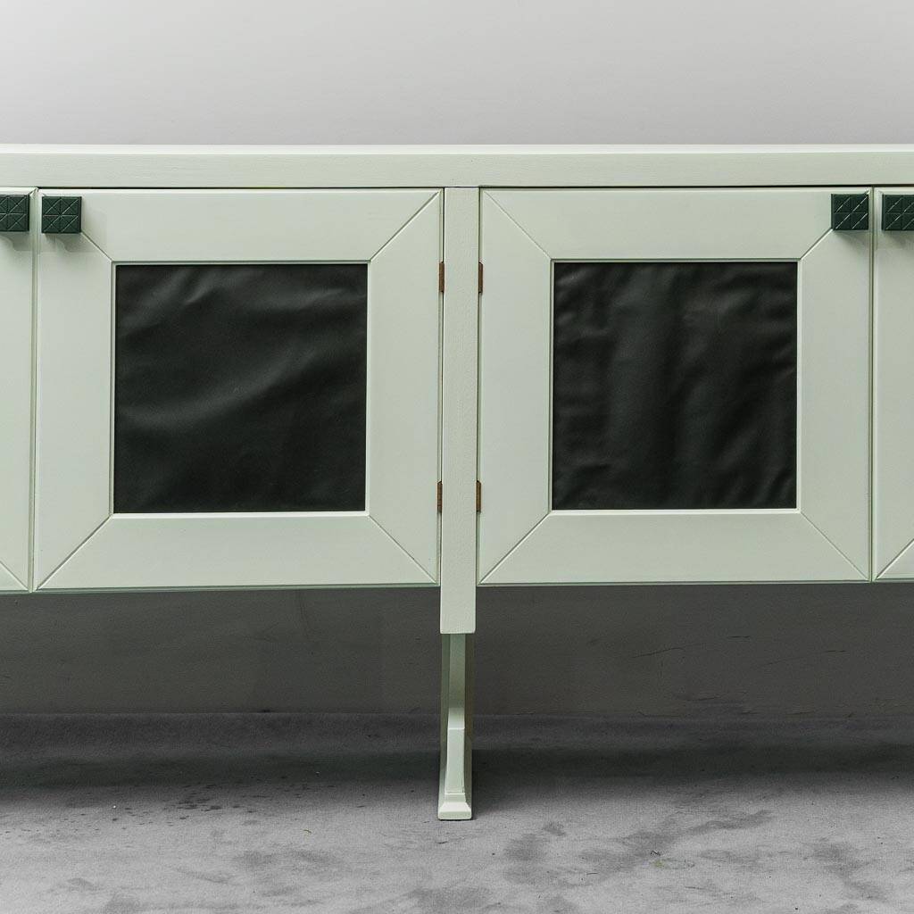 Buffet en legno inserti en pelle verde anni '60 vintage modernariato