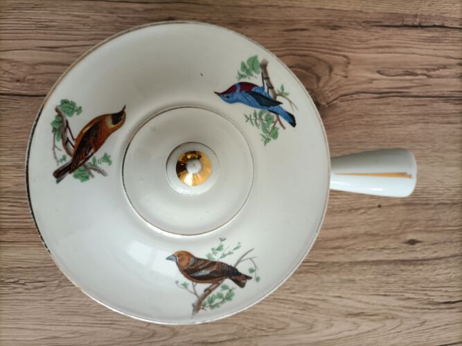 Casserole à manche et couvercle en porcelaine décor oiseaux