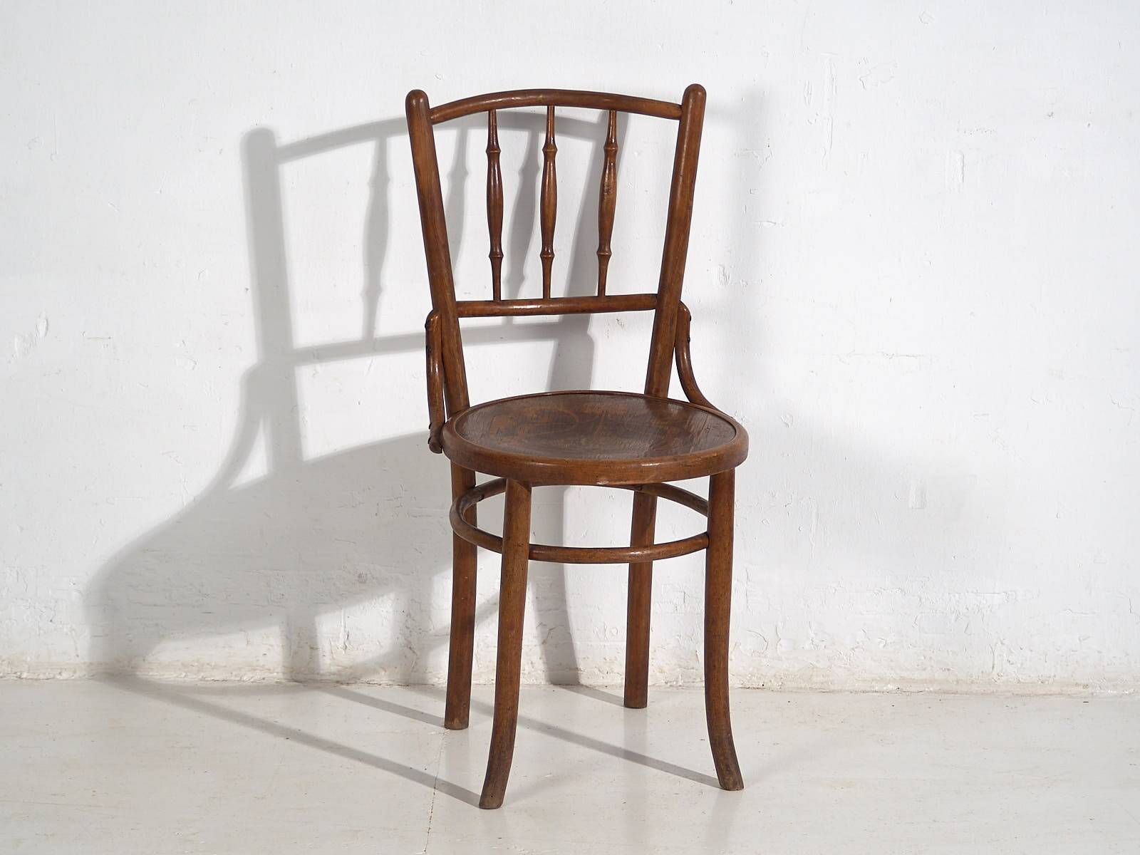Antique Thonet bentwood chairs (circa 1920). Set of 4 pieces #14