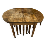 Banquet table