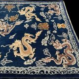 Chinese rug with dragon decoration. 230x165 cm
