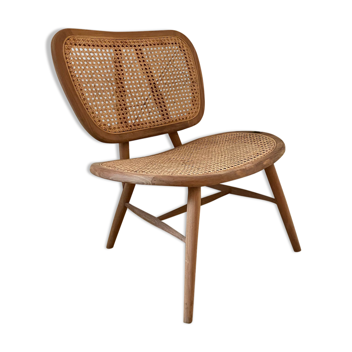 Rattan lounge chair
