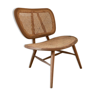 Rattan lounge chair