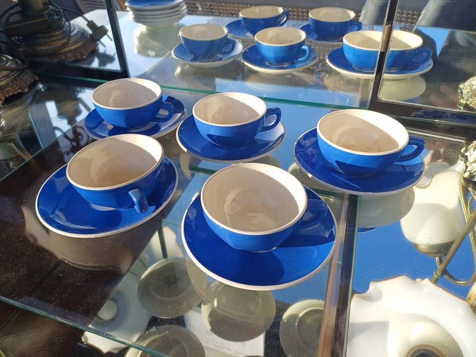 Villeroy & Boch cups and saucers