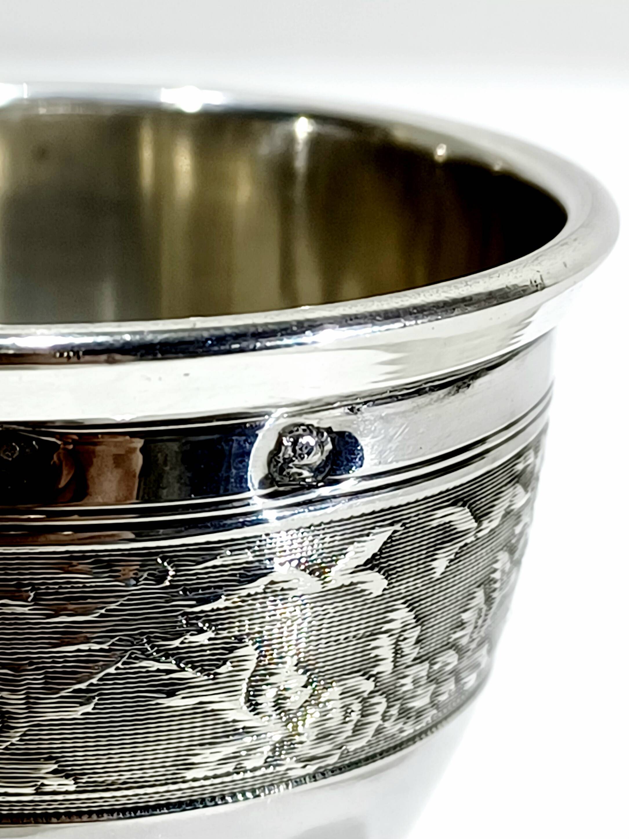 Pierre Bezon - Solid silver egg cup