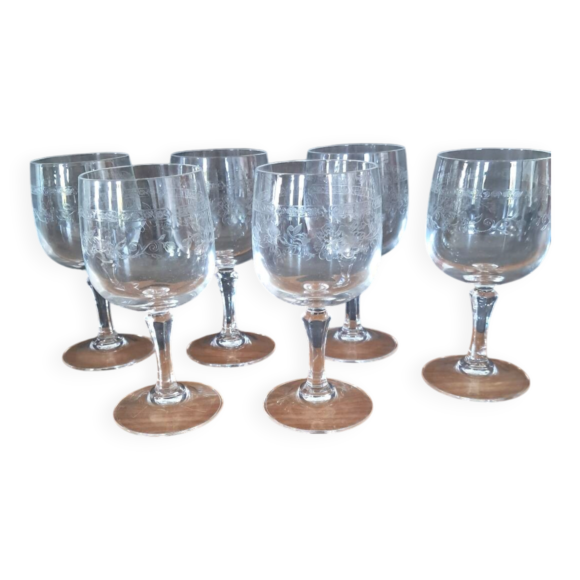 6 crystal white wine glasses from Arques Matignon