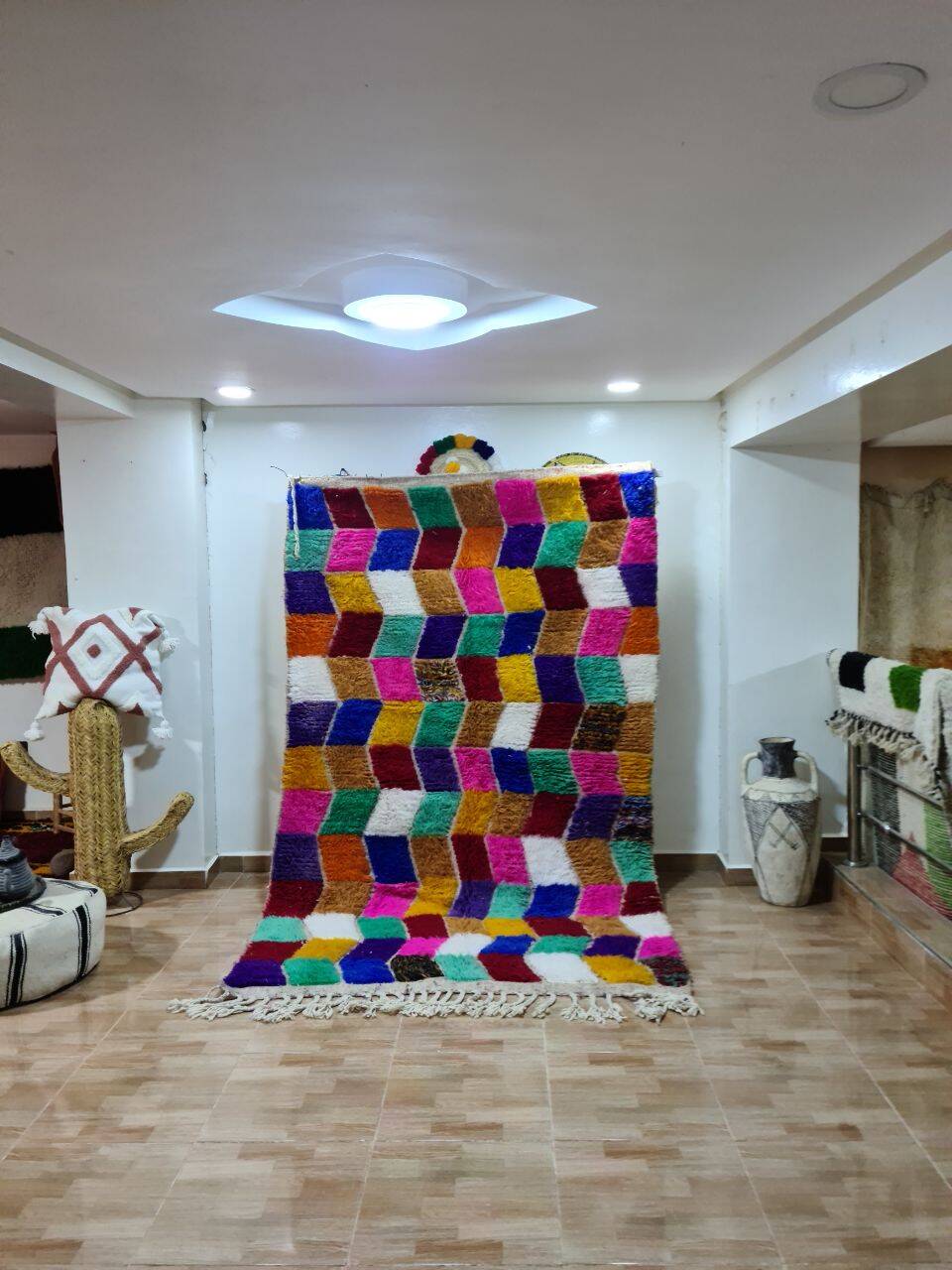 Mrirt 100% Wool Rug - Luxury and Comfort - Handmade 250x150 cm