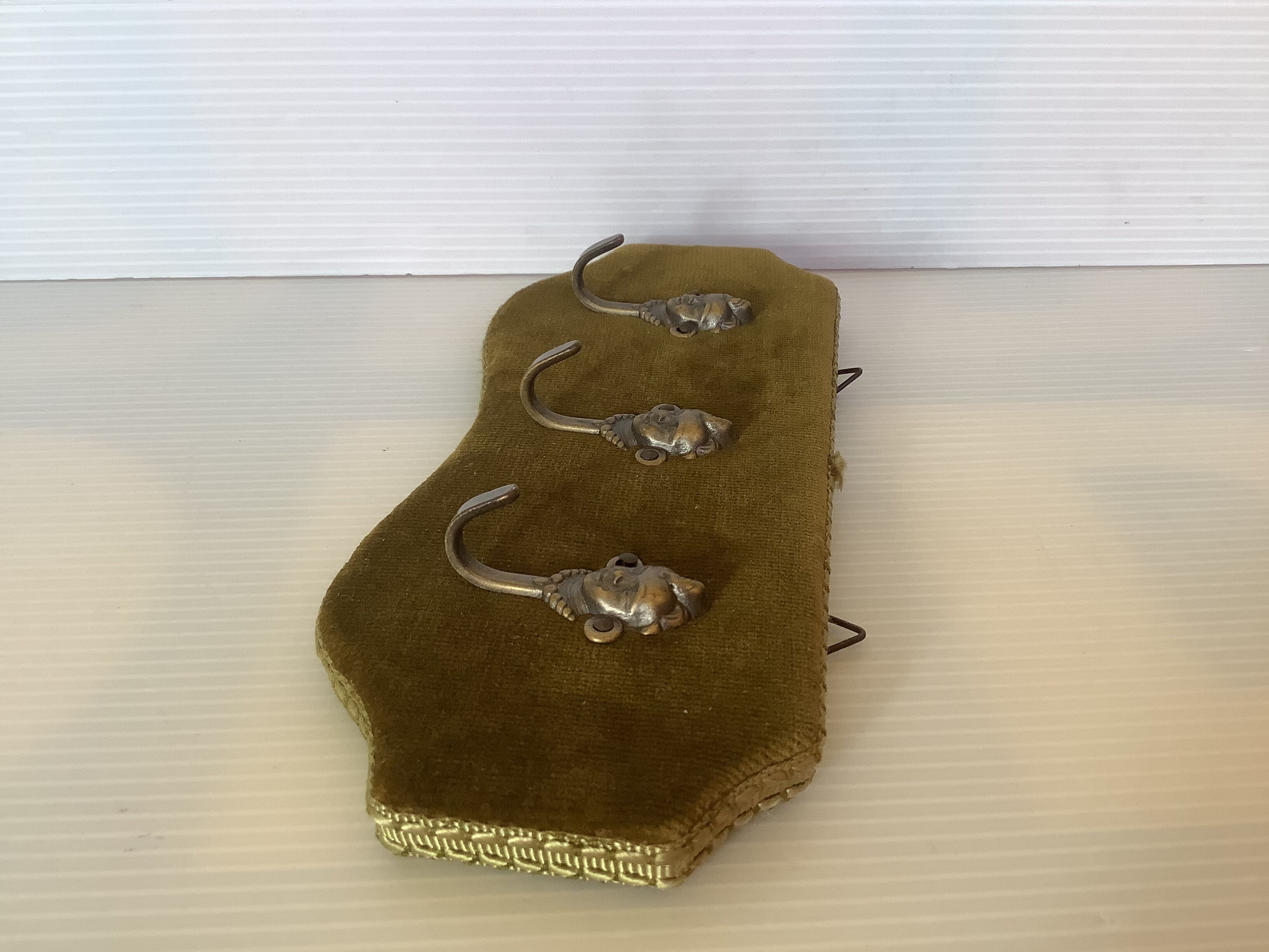 Key Hanger Range Key Ring Velvet Green khaki