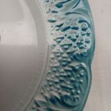 8 assiettes à dessert anciennes en barbotine