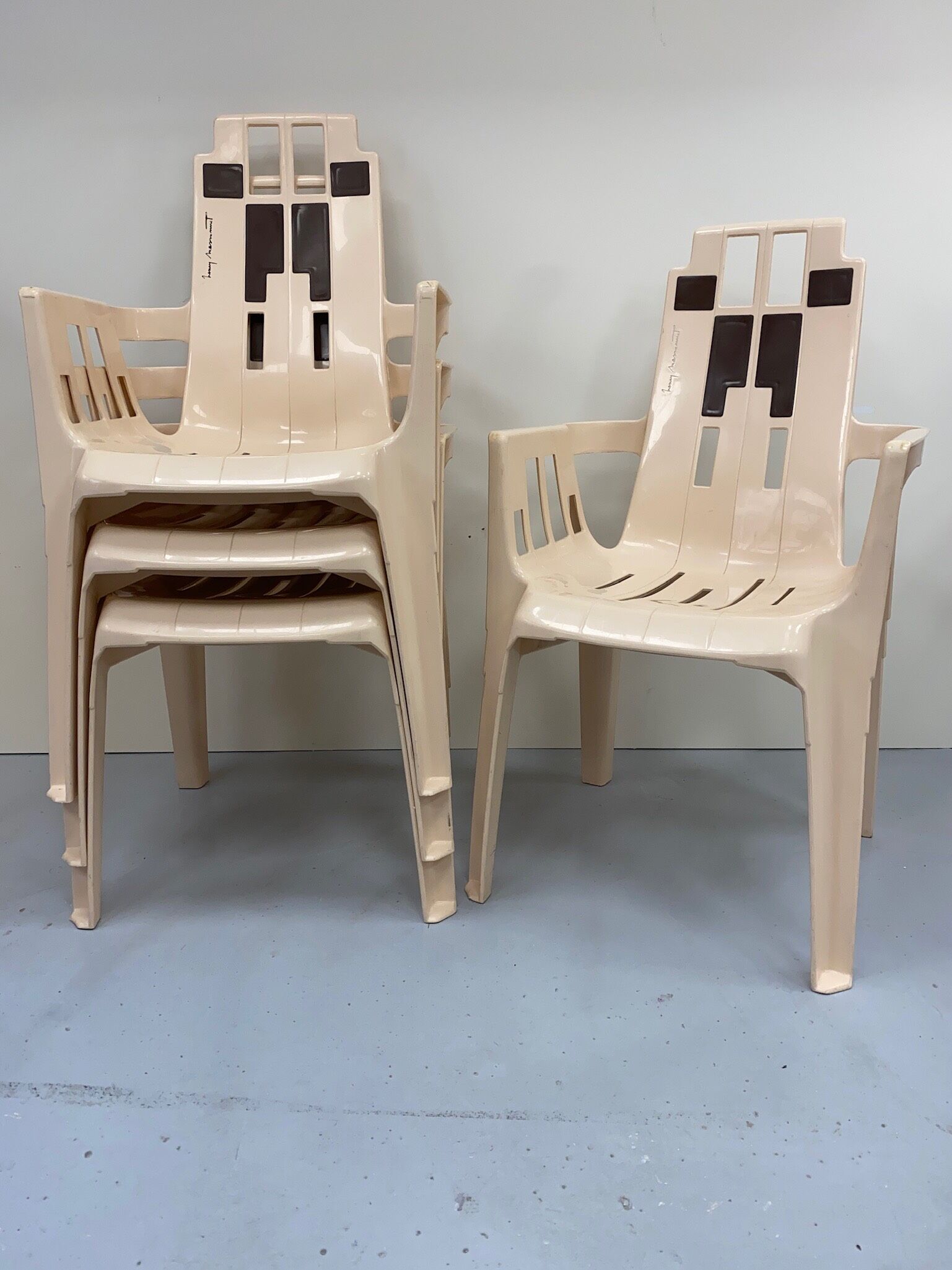 Boston chairs by Pierre Paulin for Stamp