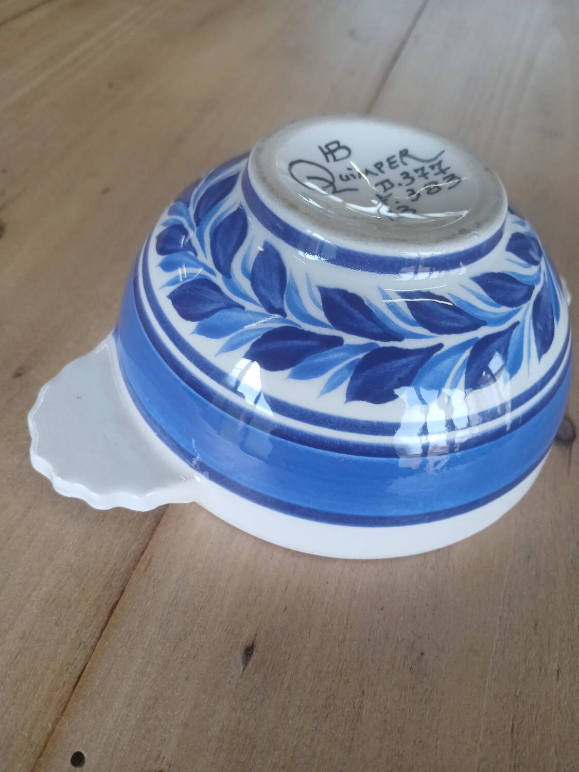 Antique art earthenware ear bowl