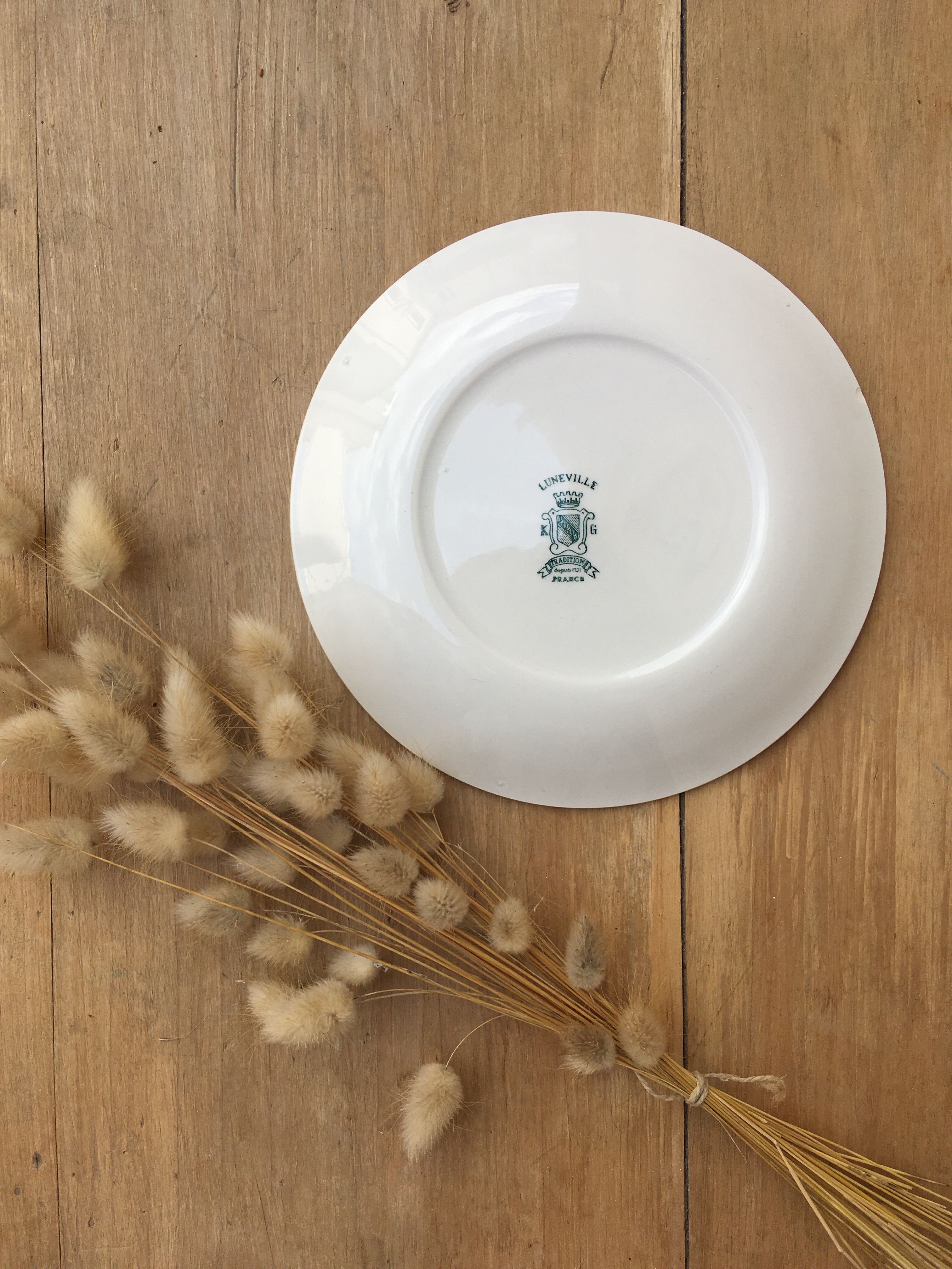 English dessert plates