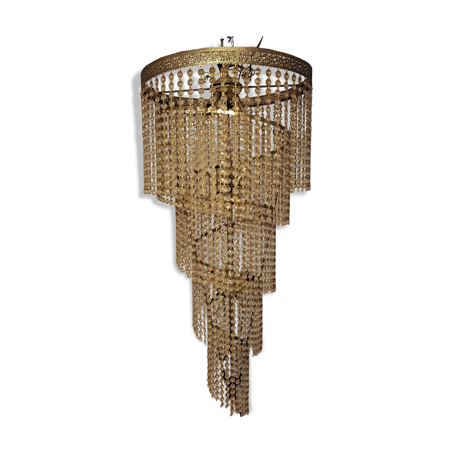Lustre cascade