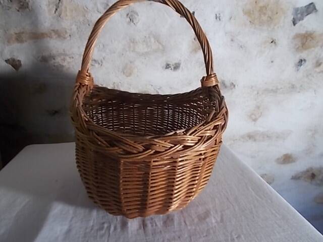 Wicker basket