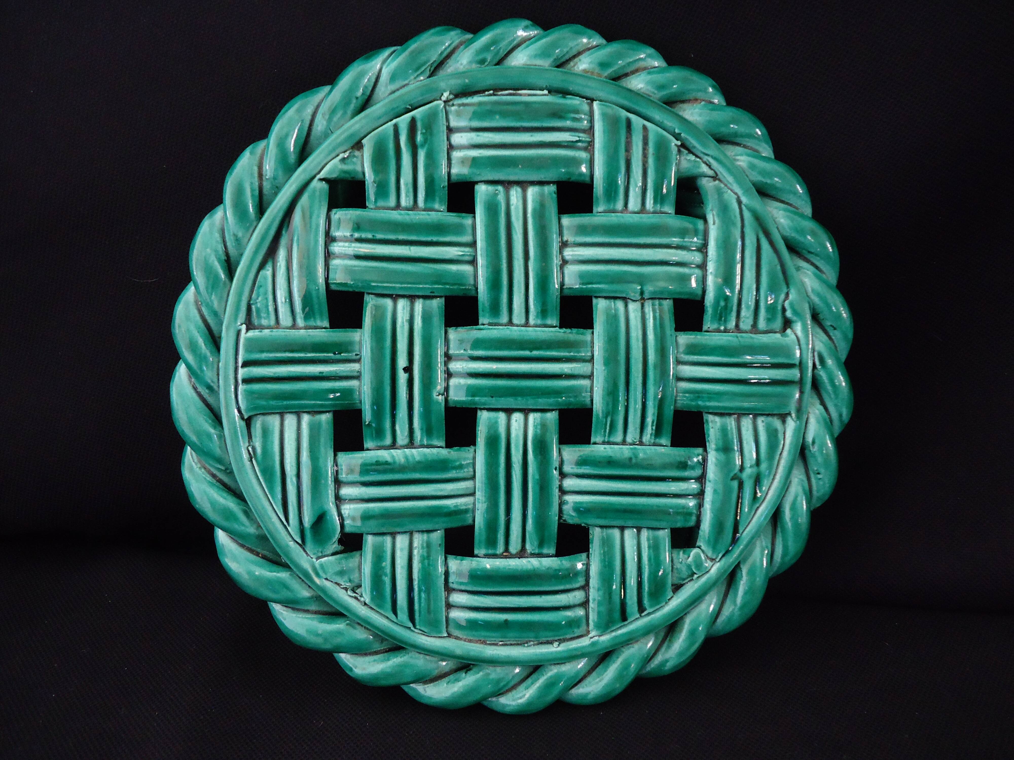 Varnished ceramic trivet Vallauris (A107-1)