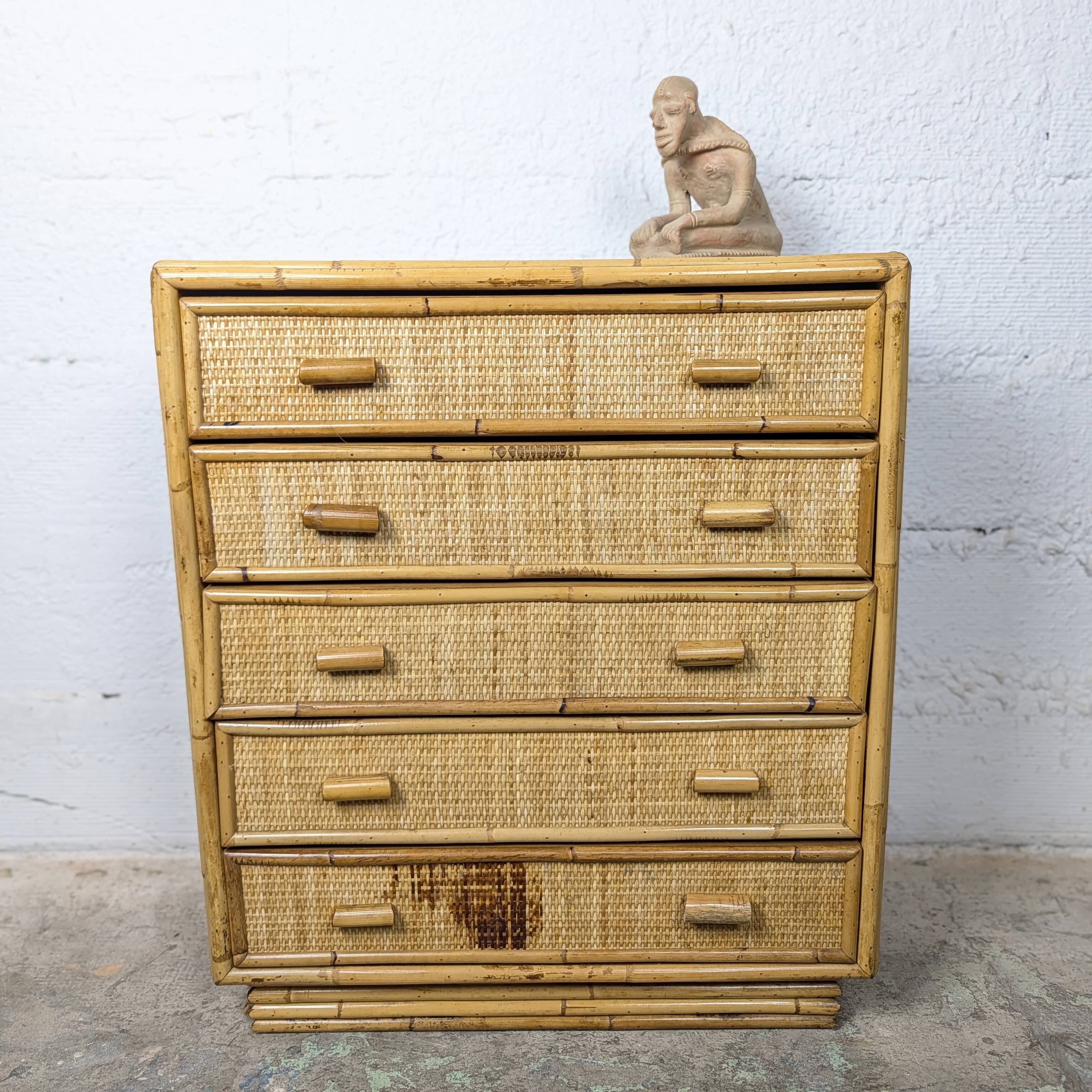 Light rattan chest of drawers with caning