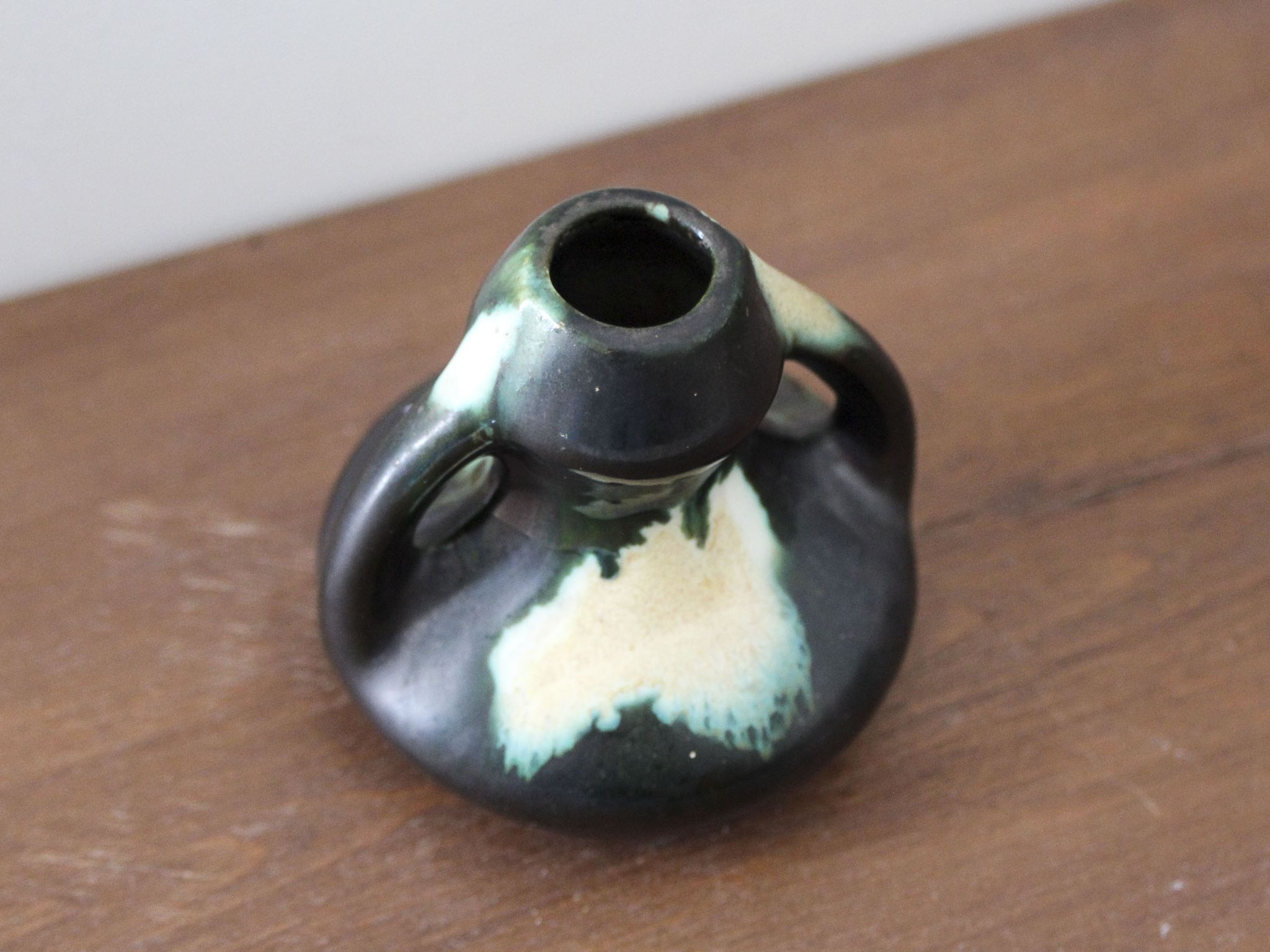 Double handle vase Thulin Belgium