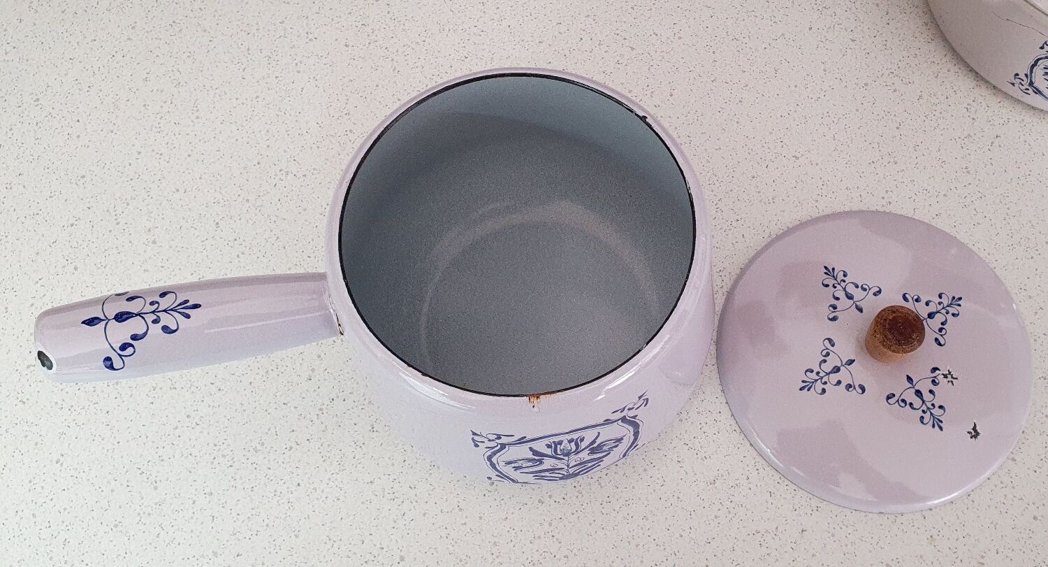 Set le Creuset fondue pot and casserole