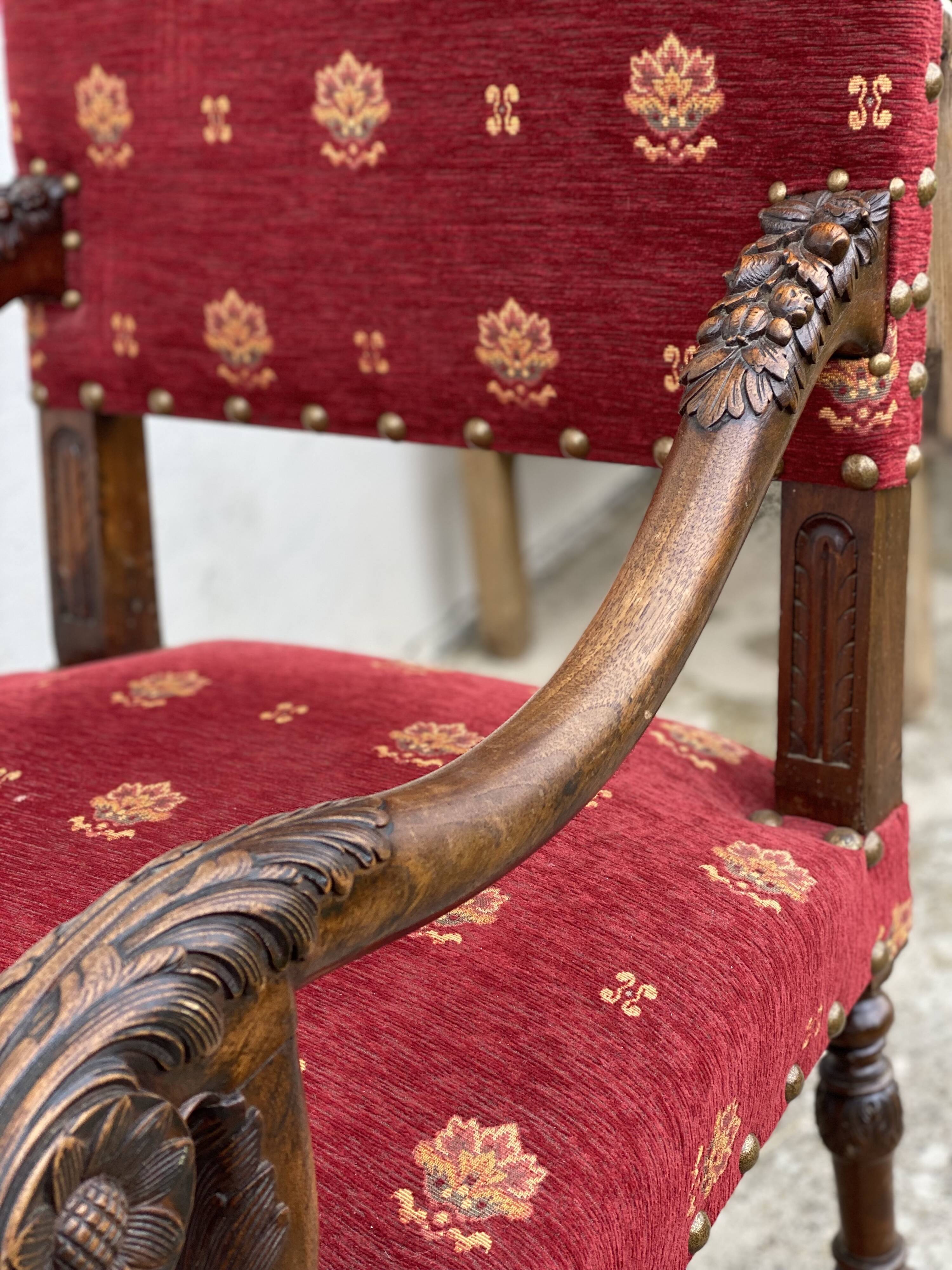 Living room (carved chairs and armchairs) in Louis XIII style