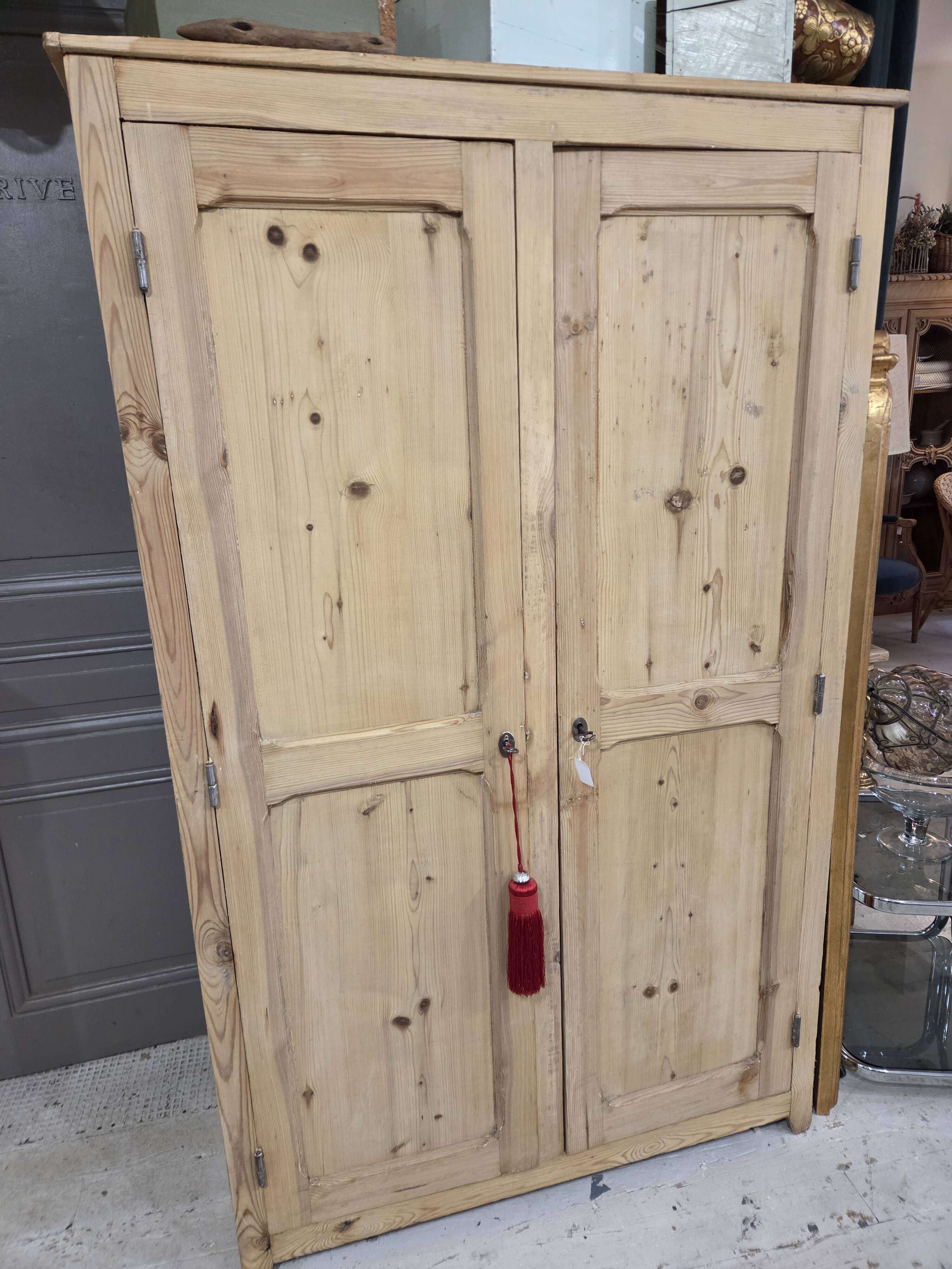 Stripped parisian wardrobe