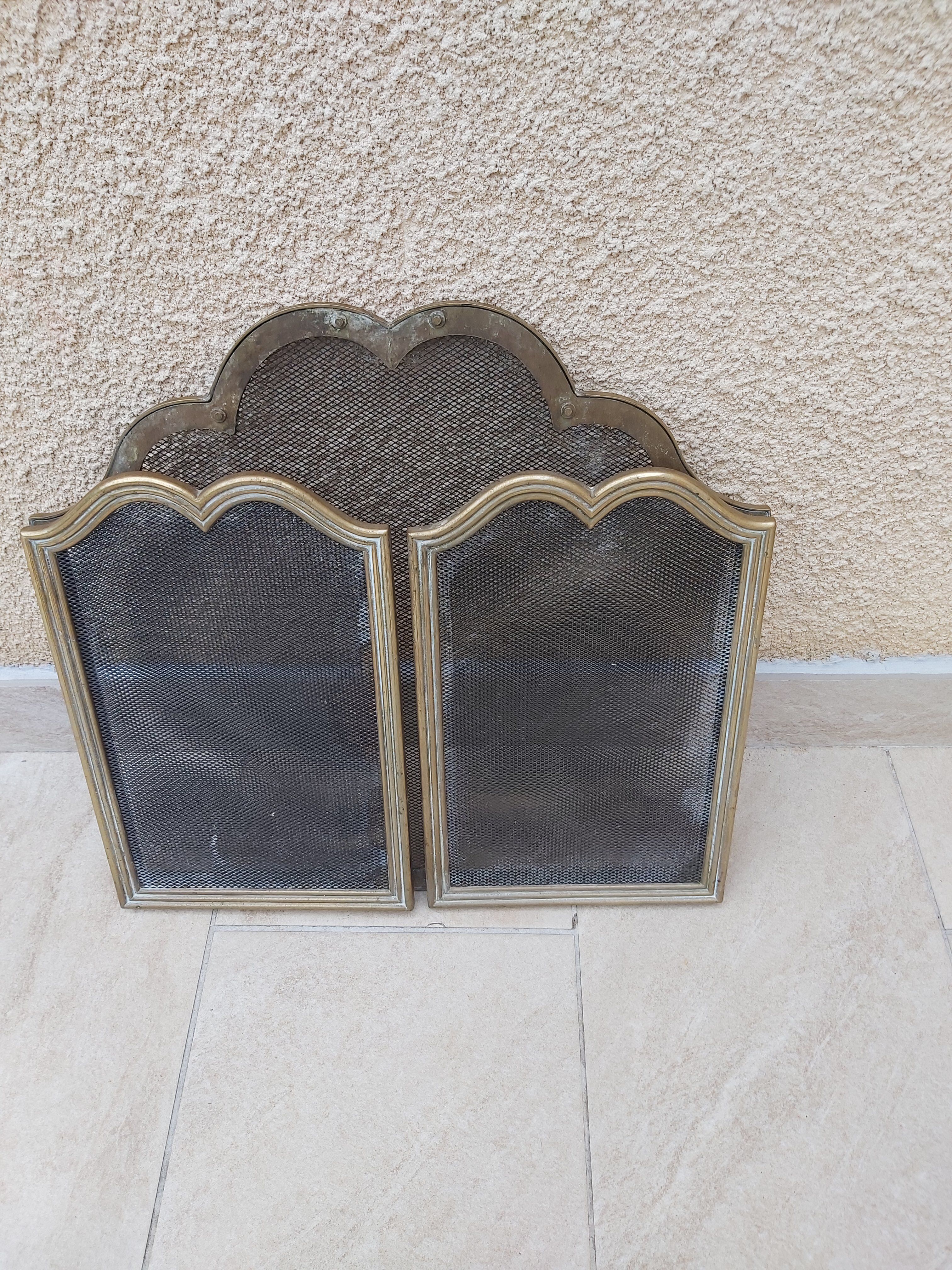 Brass fireplace screen