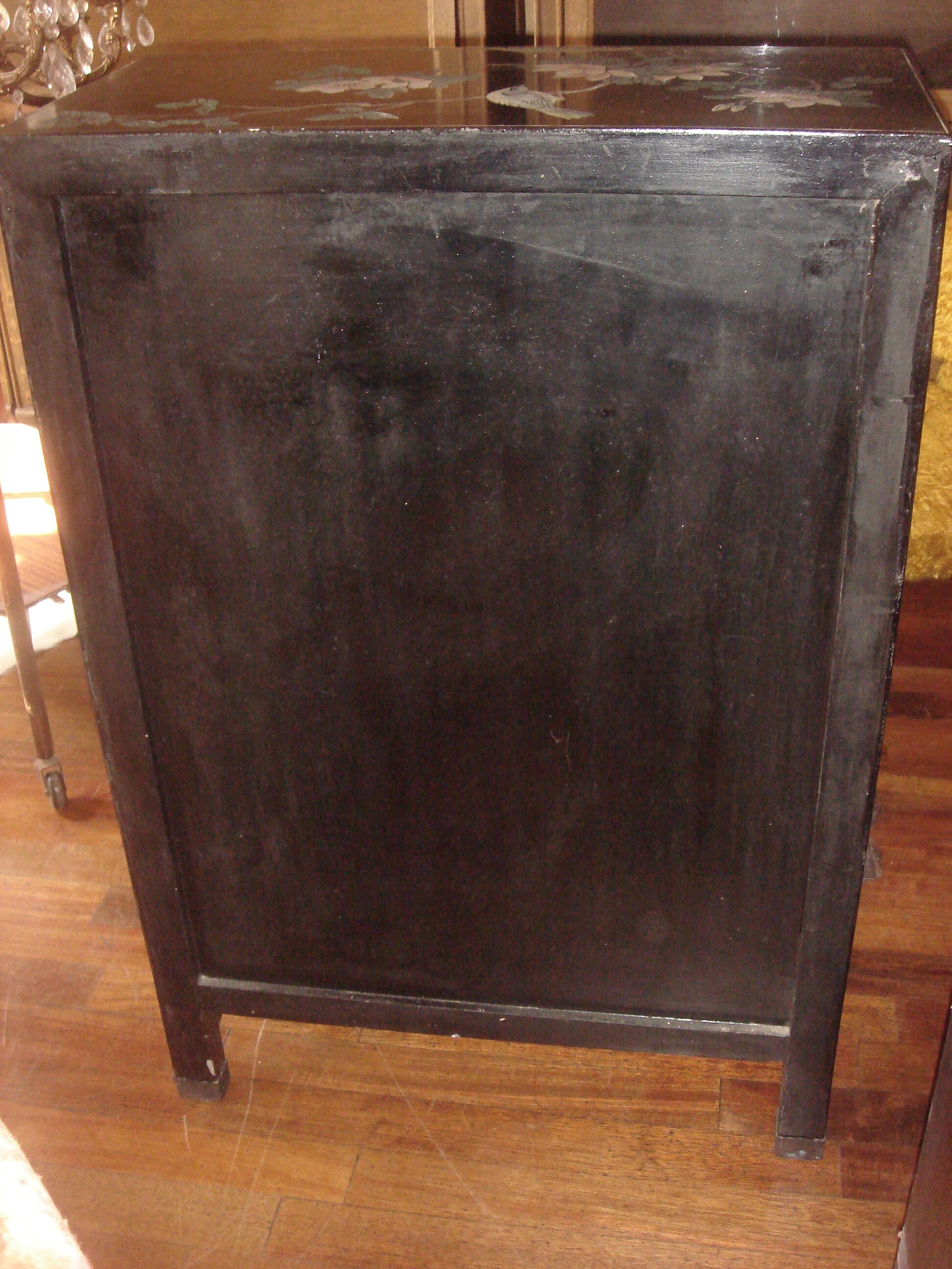 Chinese accent furniture black lacquered dating from 1970