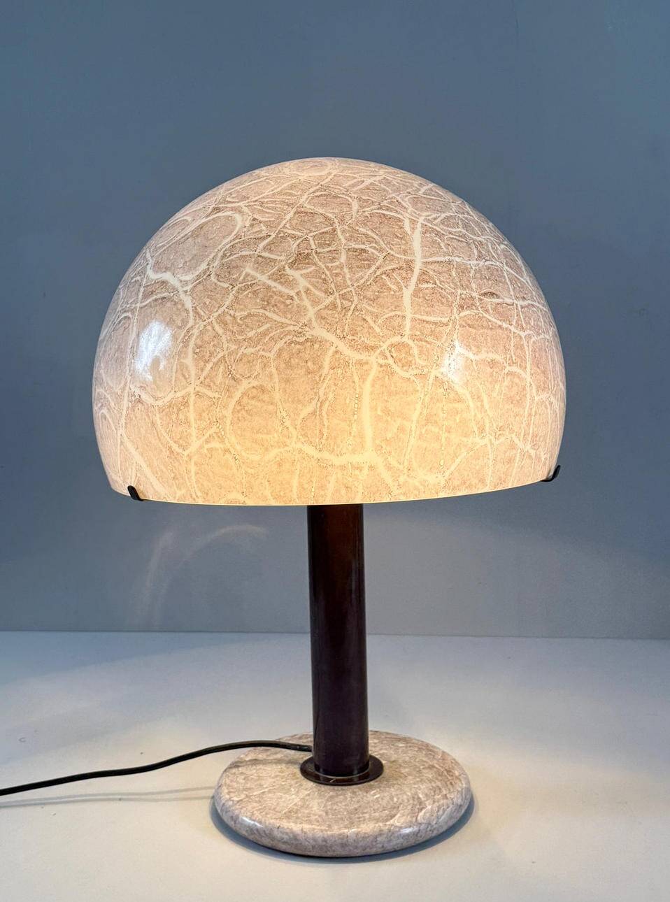 Ludovico Diaz de Santillana. Lampe de table/lampe champignon par Ludovico Diaz de Santillana pour Venini, modèle : 832, Italie, années 1960, exemplaire rare.