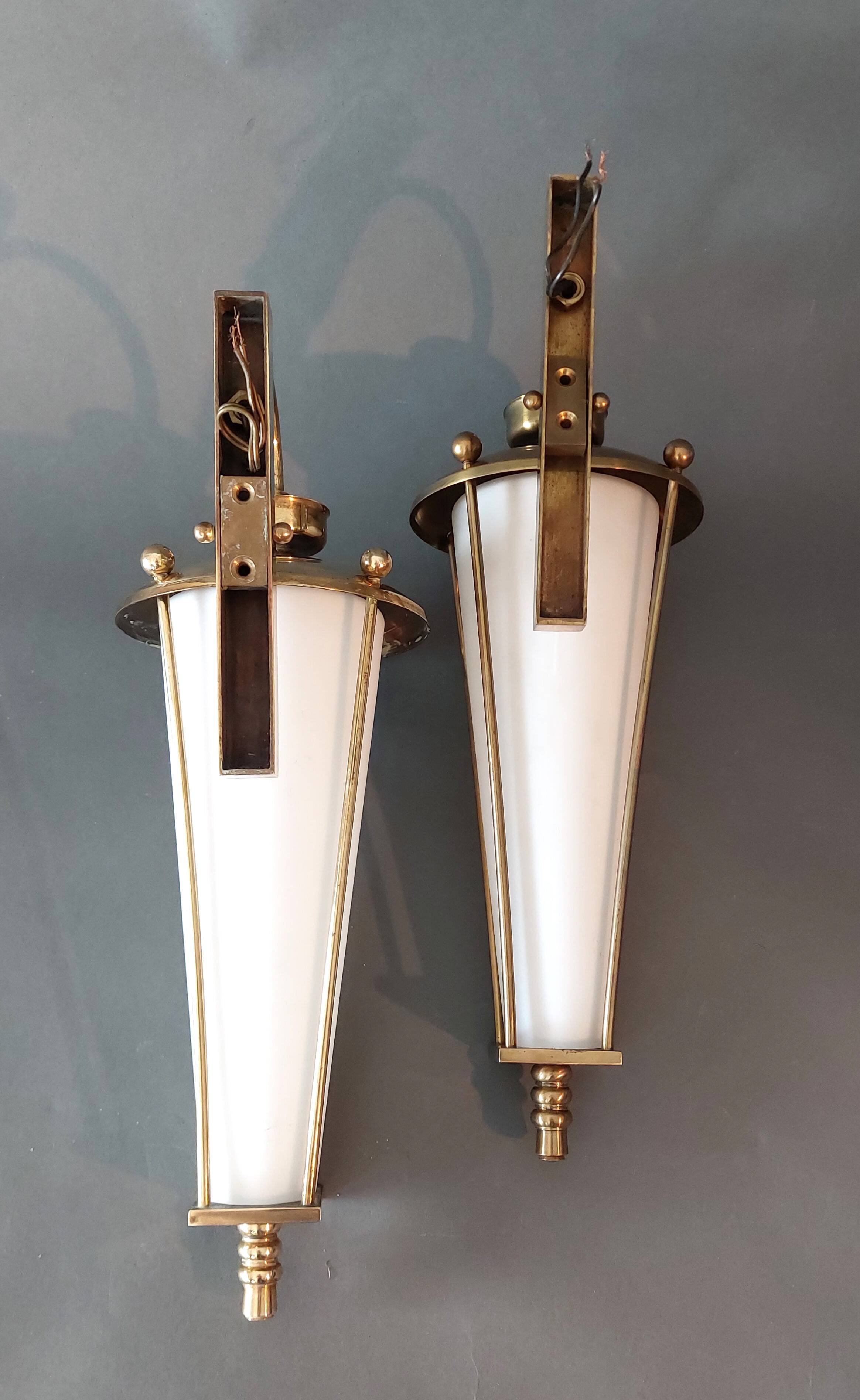 Pair of lantern sconces in gilded brass and opaline 1960.