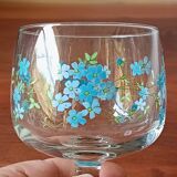 Arcoroc france stemmed glasses with forget-me-not decor, vintage 1980s