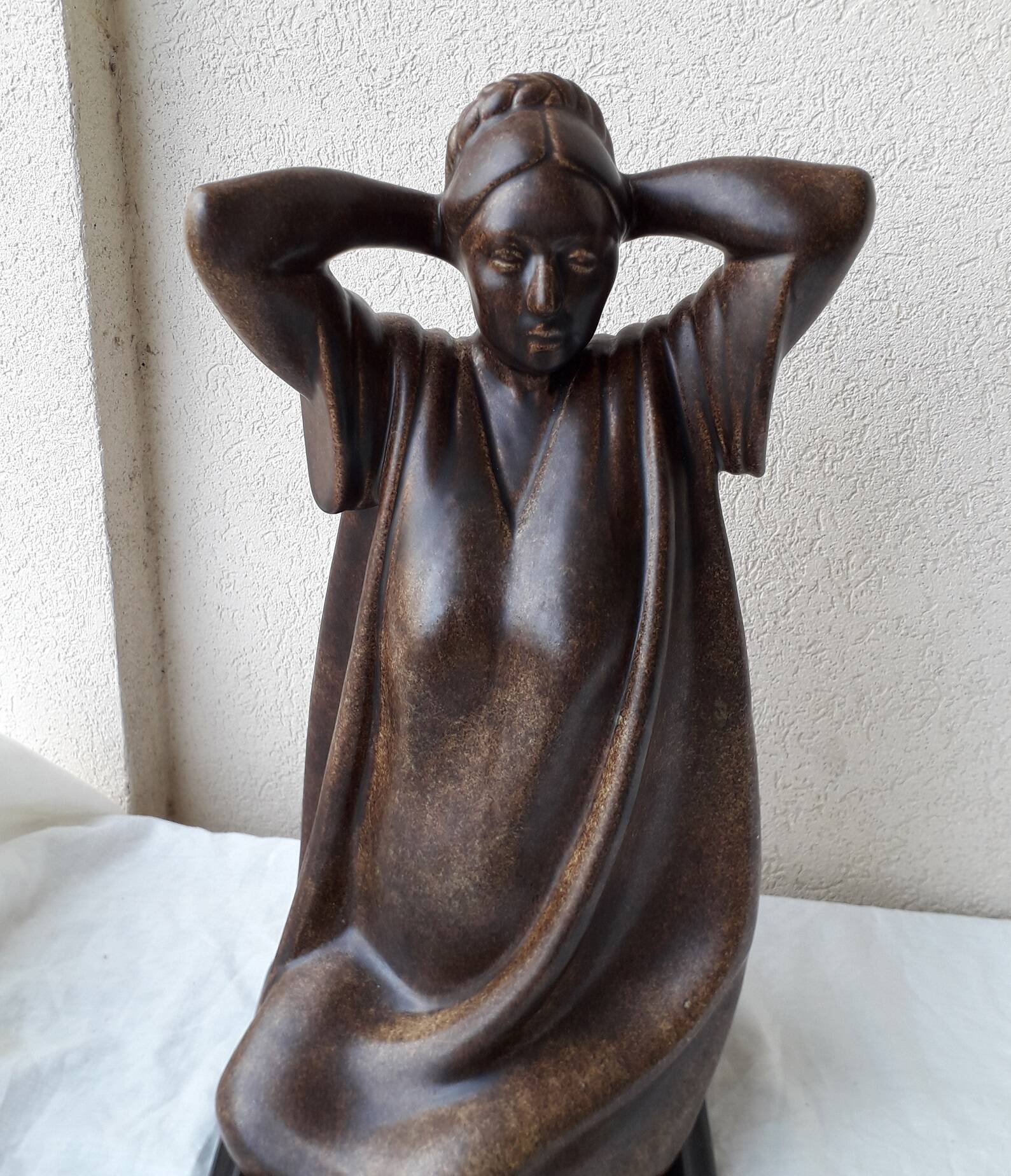 Sculpture woman "Espéranza" Jorge Celis