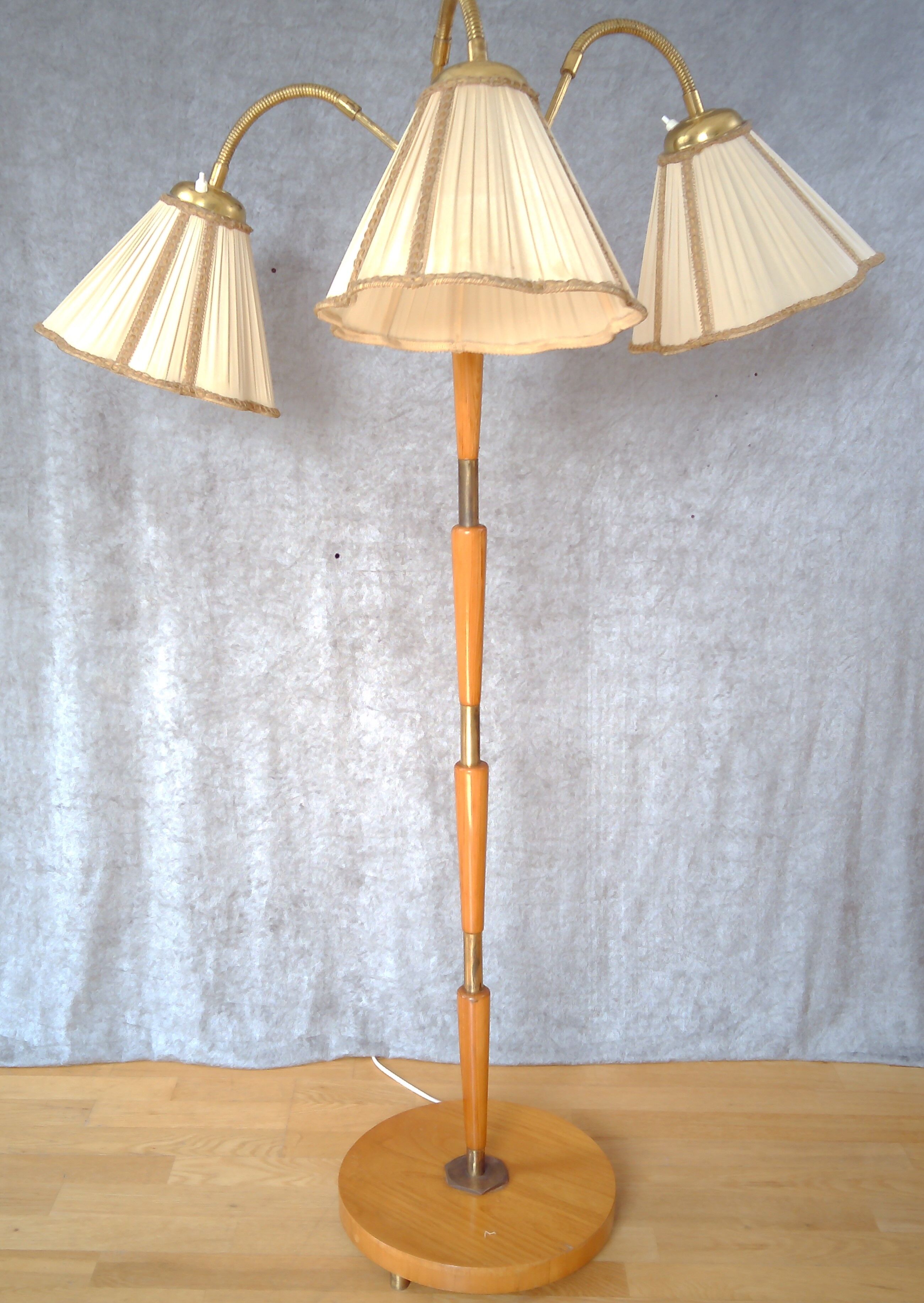 Vintage 3-armed floorlamp, 1940's