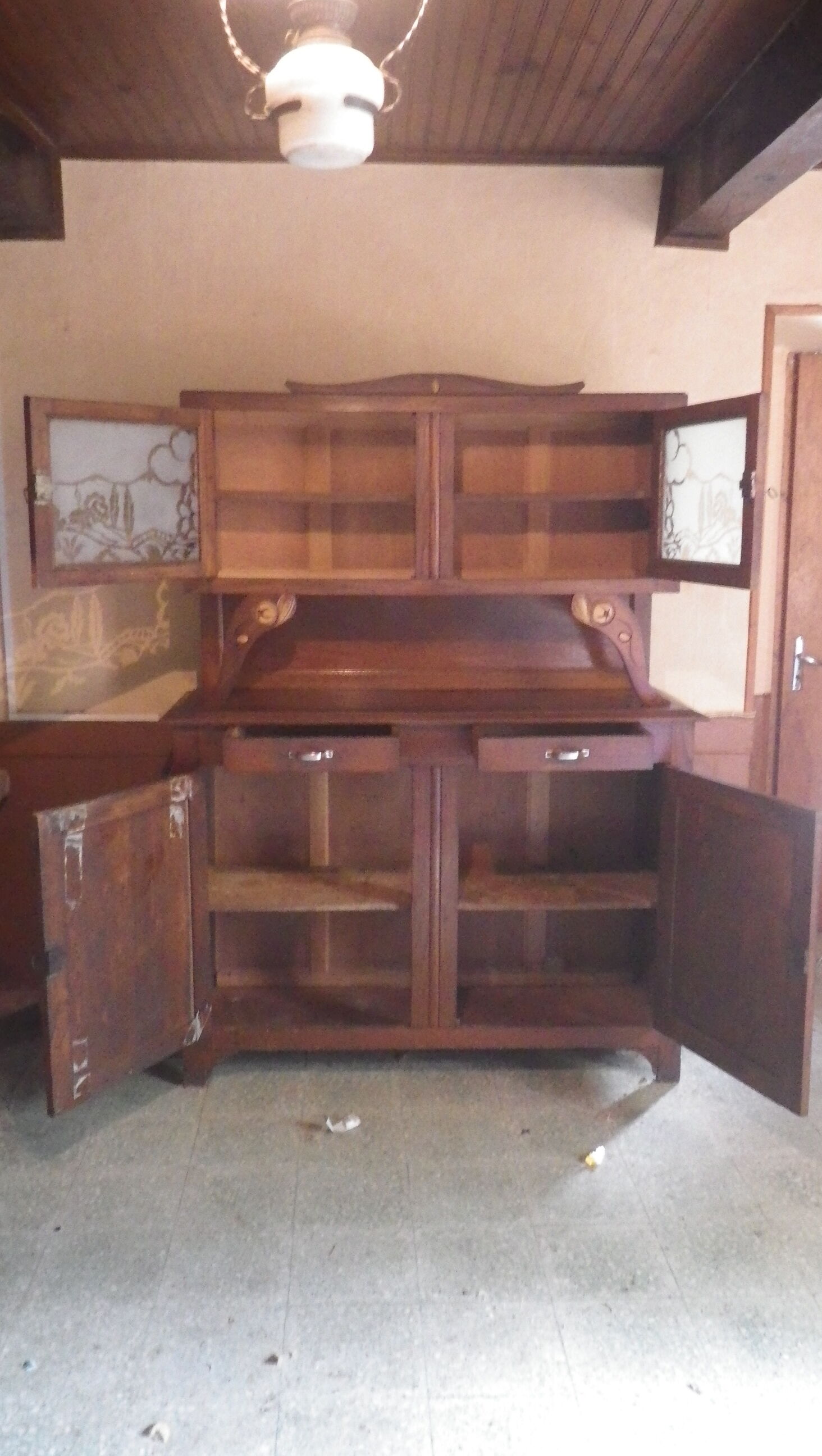 Art Deco kitchen furniture